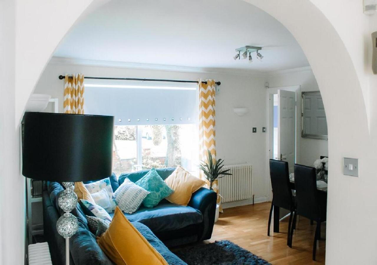 Home To Home Stay Apartment Glasgow Exteriör bild