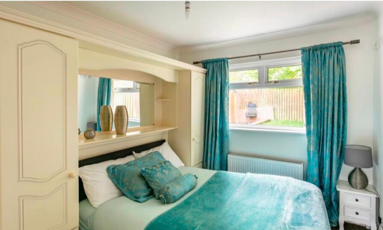 Home To Home Stay Apartment Glasgow Exteriör bild