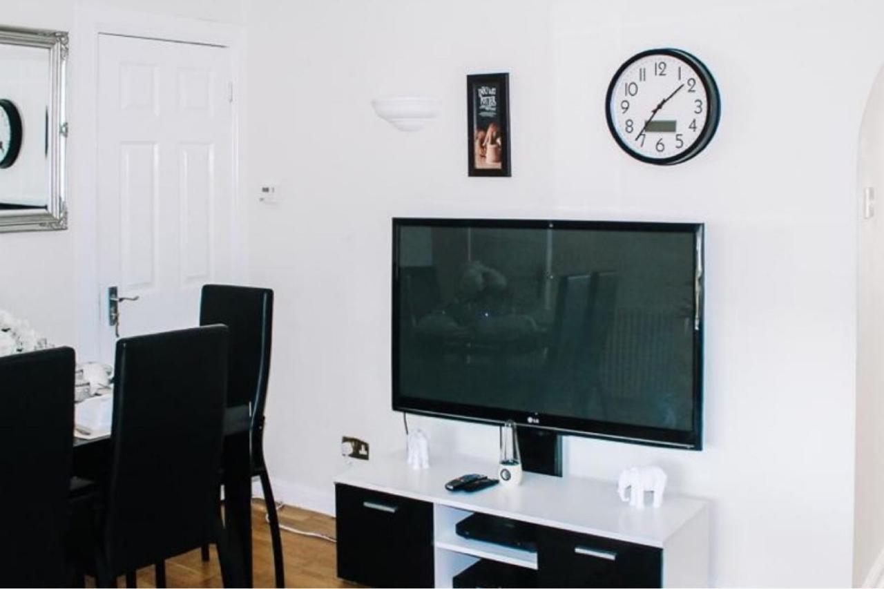 Home To Home Stay Apartment Glasgow Exteriör bild