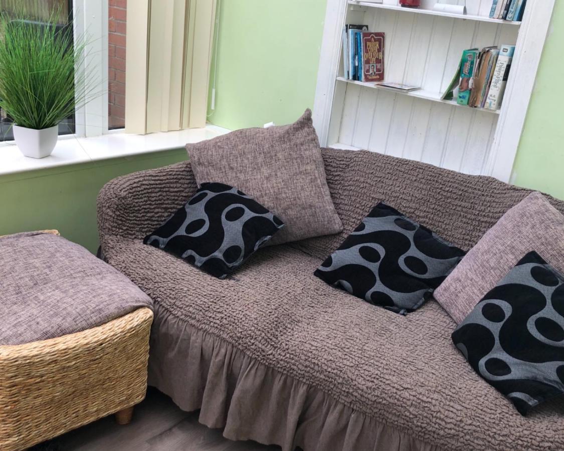 Home To Home Stay Apartment Glasgow Exteriör bild